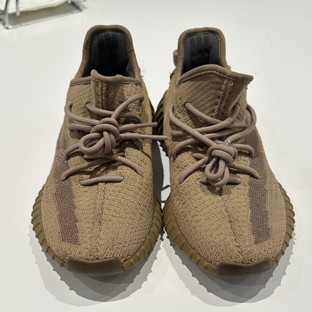 Yeezy Athletic Shoes in Tan